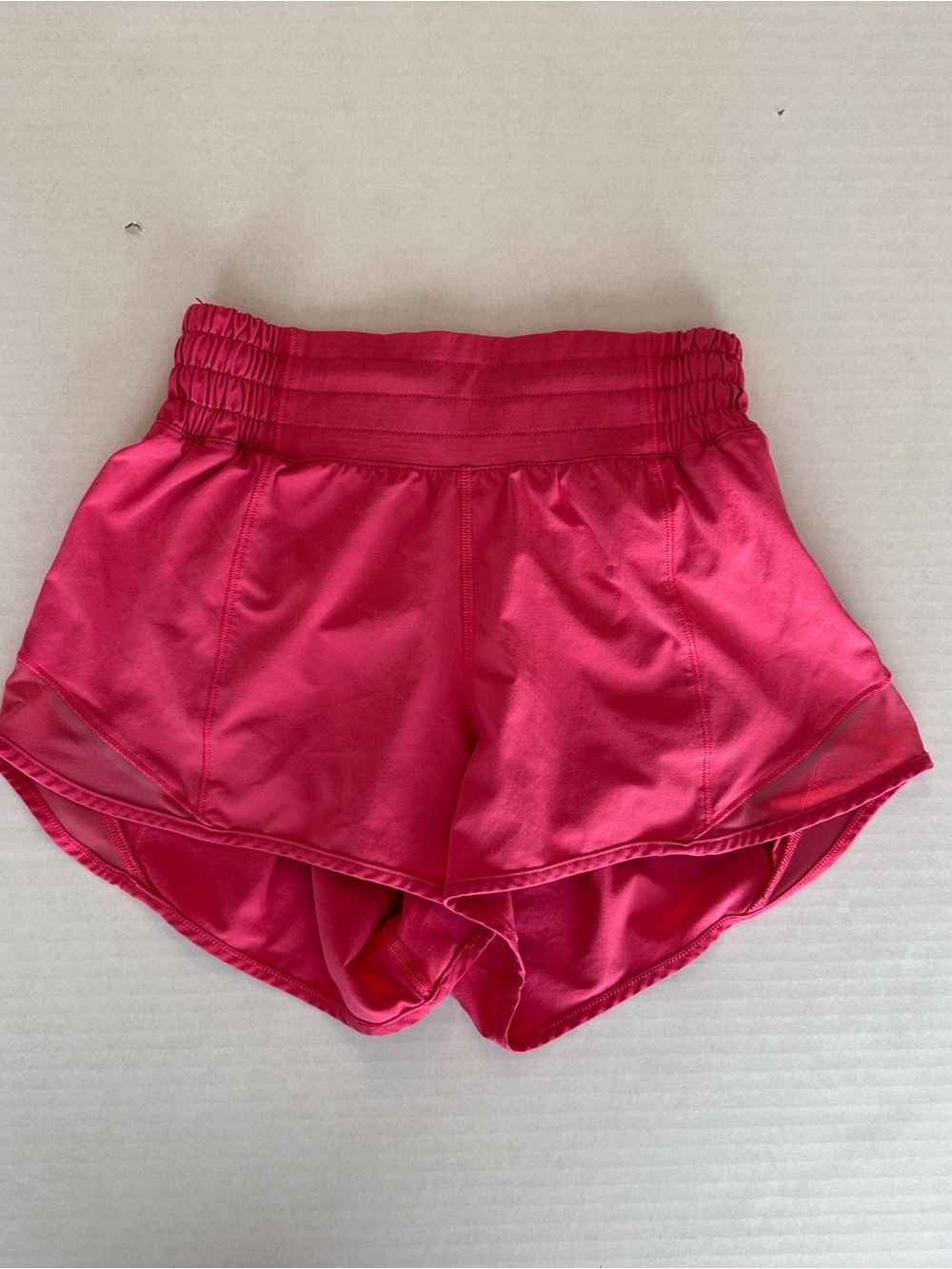 Lululemon Hotty Hot High-Rise Lined Short 2.5" Glaze Pink Size 0